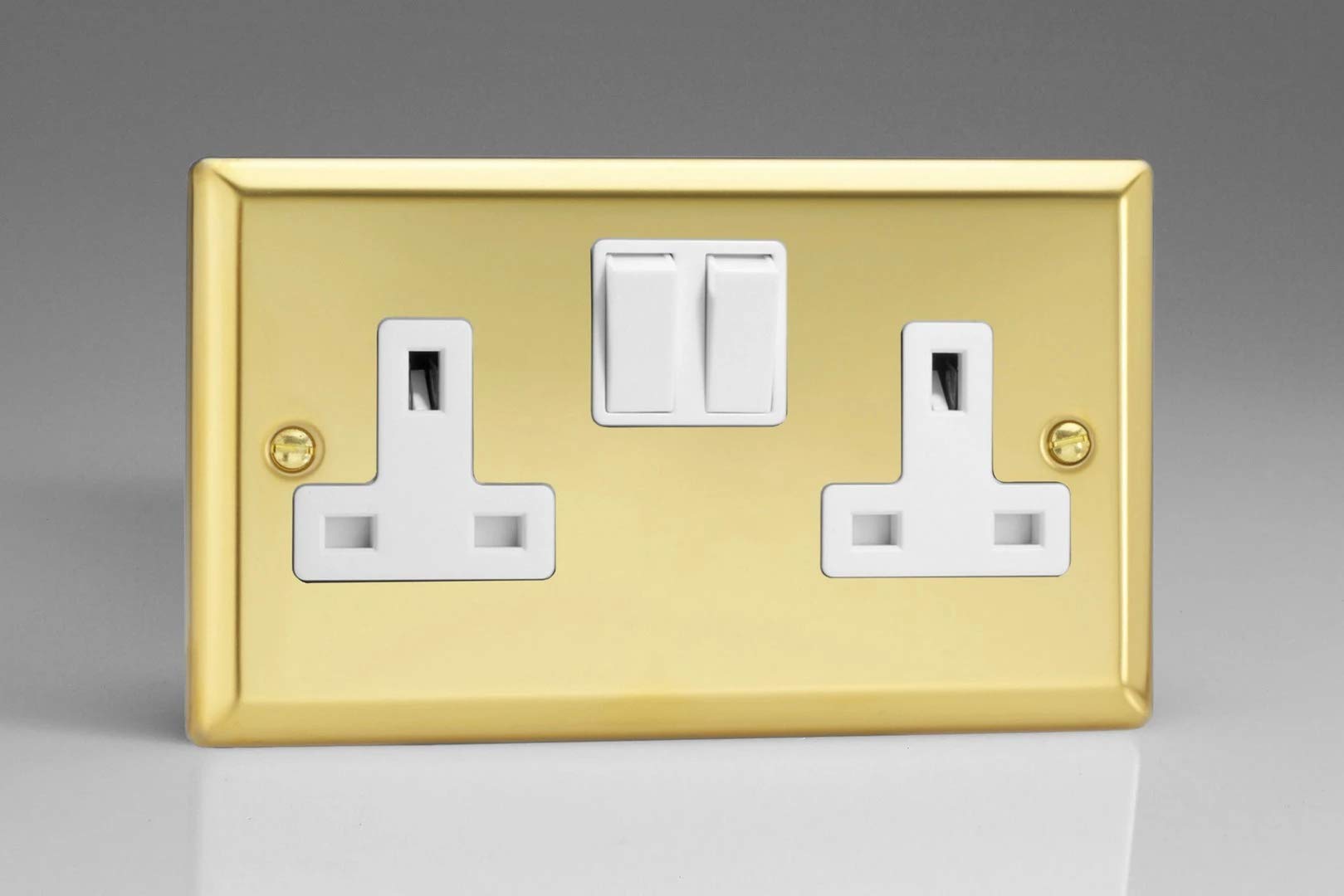 Varilight XV5W 13A Switched Socket Victorian Brass White 2 Gang,91x150x31mm