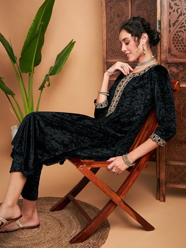 Image of Women Velvet Embroidered Straight Kurta