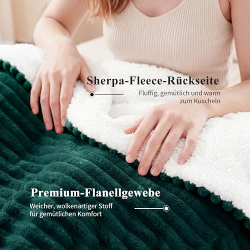 Aisbo Dicke Cord Sherpa Decke Dunkelgrün - Warme Kuscheldecke Flauschig 130x150 cm Winter Plüsch Kuscheldecken als Sofadecke Couchdecke… – Ansicht 4