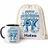 Gifters | Pack Regalo Personalizado Niño con Nombre | Taza Cerámica 325 ml + Mochila de Cuerdas | Diseño SIX SEVEN | Regalo Cumpleaños, Comunión, Navidad, Cole