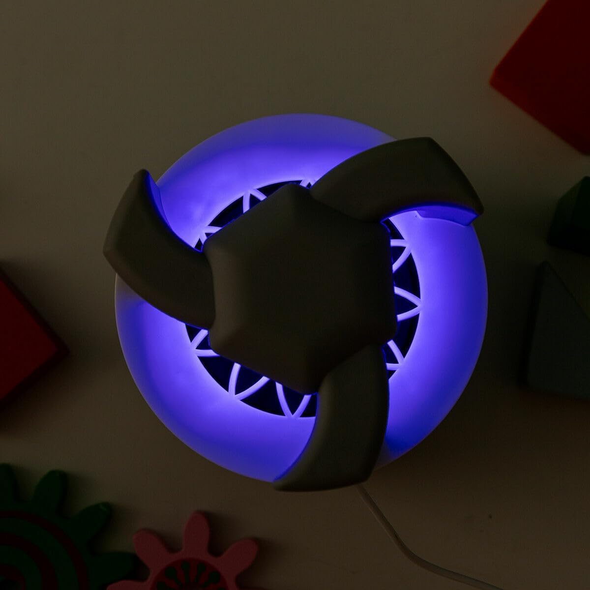 Lampada anti-zanzare, aspirazione UV 6 LED, repellente per zanzare anti nocivo, trappola per insetti volanti, uccide mosche elettriche, potente aspirazione, innocua per umani e animali