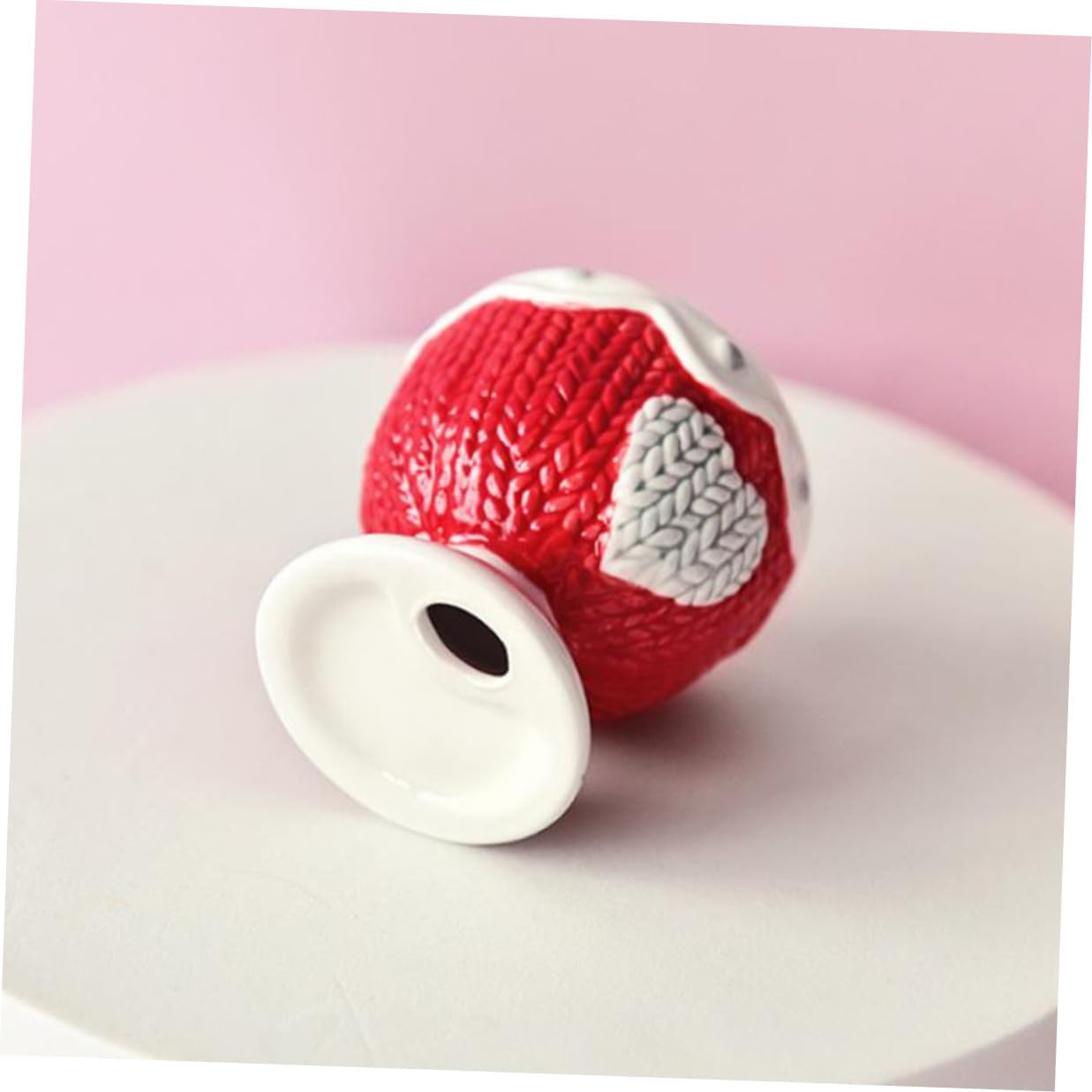 2Pcs European-style Ceramic Egg Holders for Breakfast Sturdy High-fire Porcelain Cups for Soft Boiled Eggs Heat-resistant Table Stands in Red and Pink for Home Dining and Tea