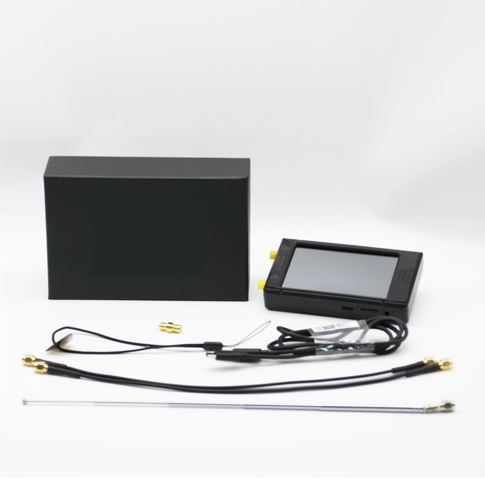 Generatore analizzatore di spettro portatile ULTRA 100KHZ-5.3GHZ con display da 4 pollici e batteria