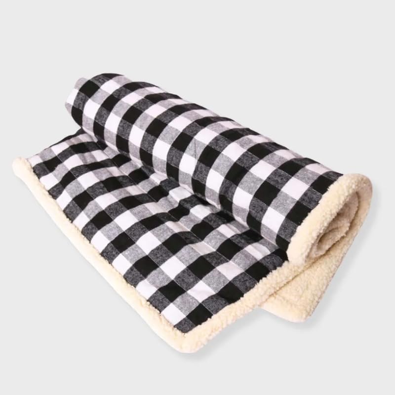 Image of Blanket for Dog & Cat 100% Polyester Warm Comfortable pet Blanket (Small, Black & White Check)