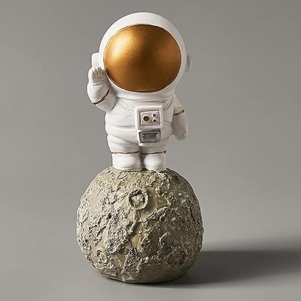 Street27-Cute-Outer-Space-Astronaut-Figurine-Action-Figure-Toys-Statue-for-Showpiece-Home-Living-Room-Decor-Office-Desktop-Decoration-Space-Theme-Party-Kids-Birthday-Cake-Topper-Holding-Star