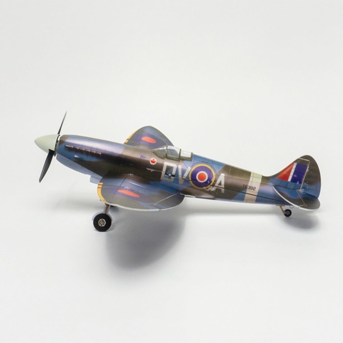 MinimumRC Spitfire MK XV 2.4G 5CH RC Samolot dla dorosłych do latania, przyjazny dla początkujących Warbird ze stabilnym lotem, latanie na zewnątrz, prezenty dla entuzjastów RC (zestaw RTF)
