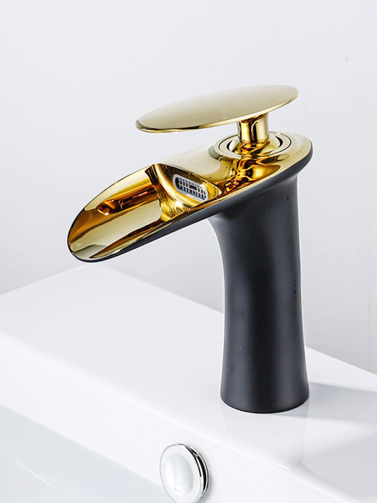 Grifo antiguo vintage lavabo caliente y frío lavabo de baño grifo de cascada con manguera