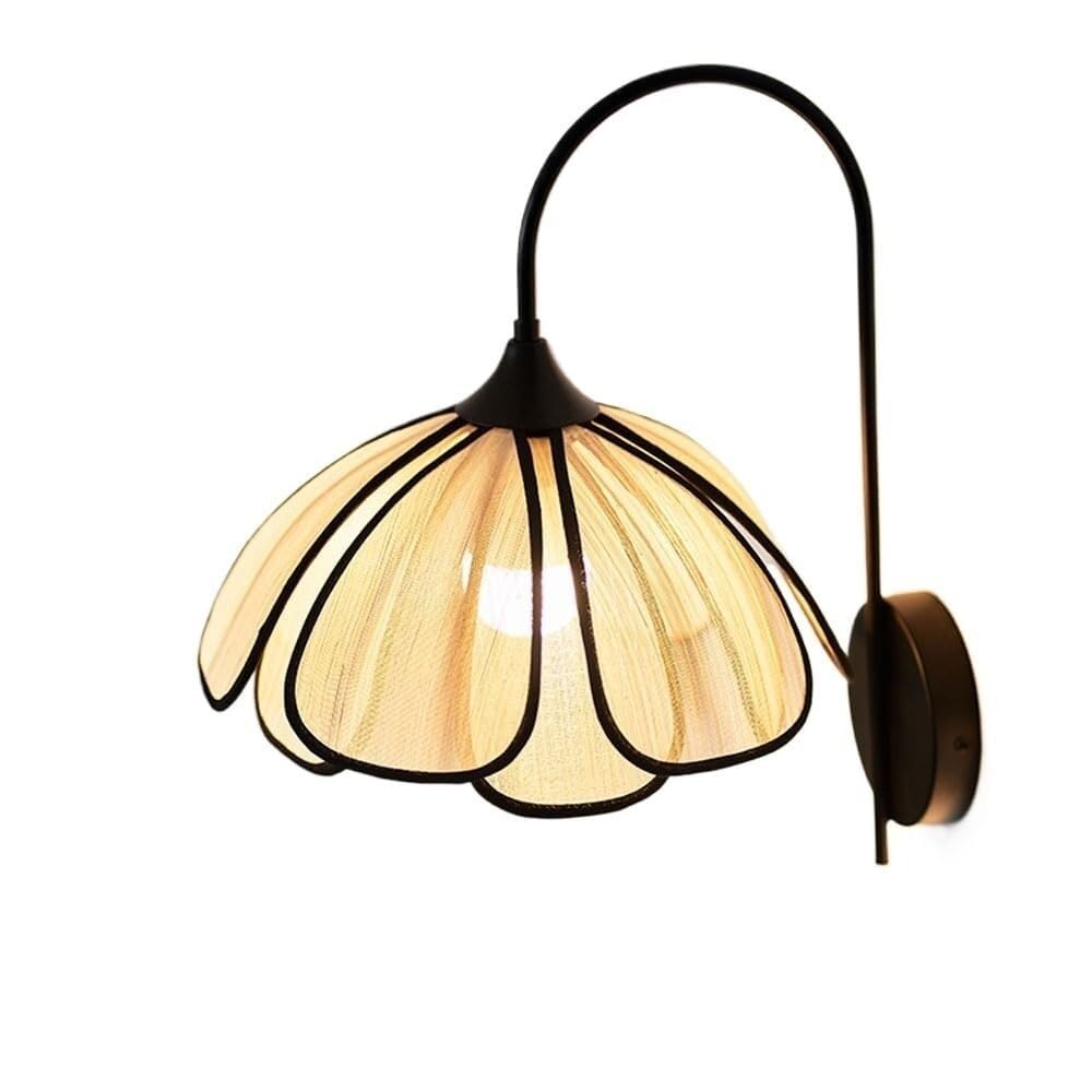 LUOYAOB French Cream Flower Petal Wall Sconce Modern Vintage Indoor Wall Light Fixture Decorative Wall Lamp for Living Room Bedroom Bedside Bathroom Hallway Home Interior Decoration