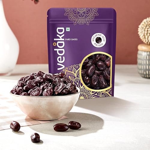 Image of Amazon Brand - Vedaka Fard Dates | 1 Kg | 500 g x Pack of 2 | Omani Khajoor /Khajur | Preservative-Free | Natural Sweetener | Hygienically Packed