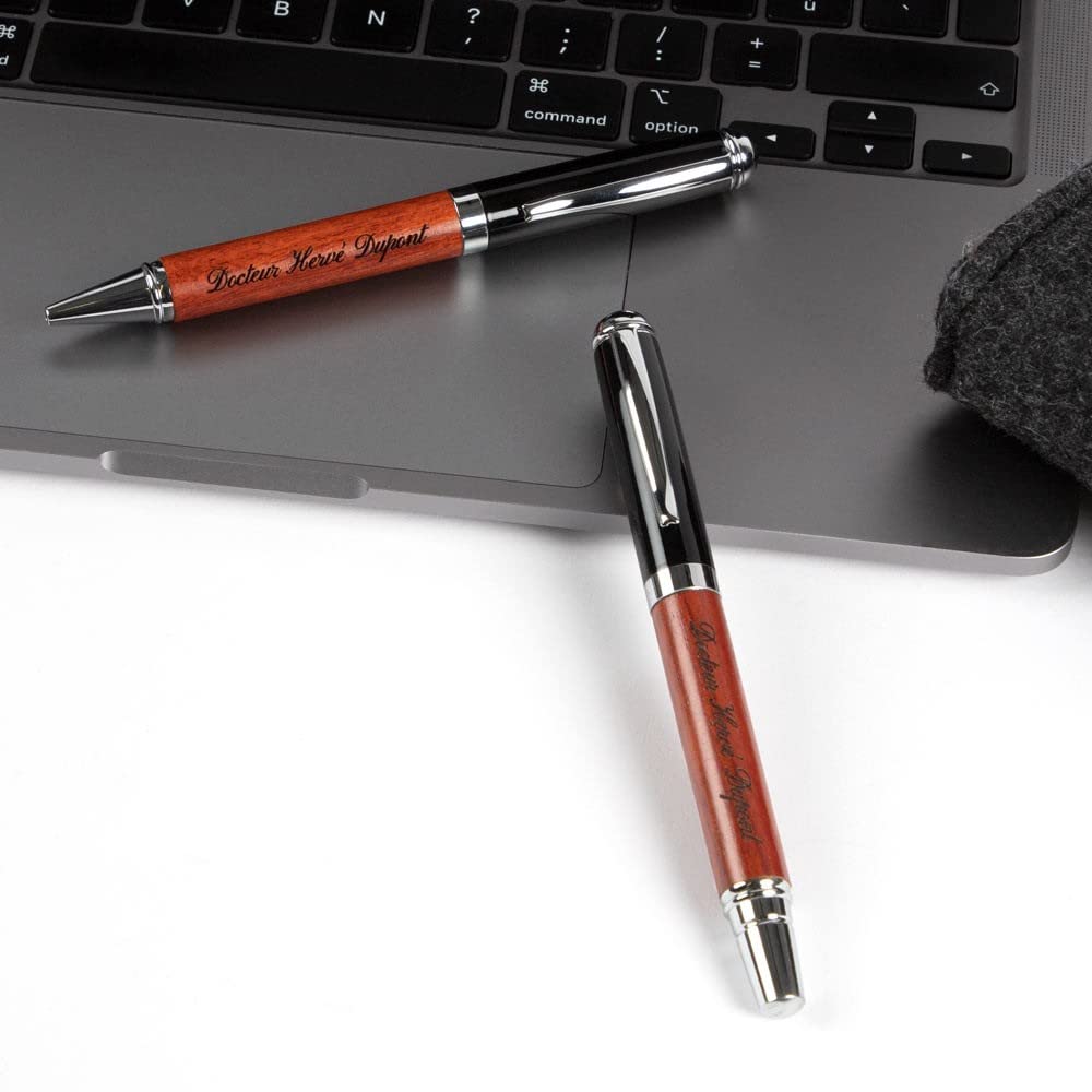 Ocadeau Coffret stylo personnalisé avec gravure texte – Stylos avec mélange bois, laquage noir et liseré chromé à personnaliser – Parure de stylos bois personnalisable