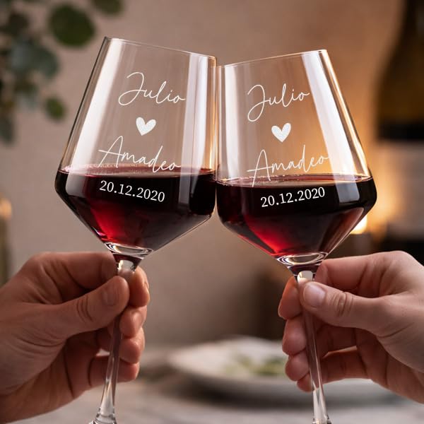 Transparent Gift Pack de 2 Copas con Corazón, Fecha y Nombres personalizados. Copas de Cristal Grabadas. Copas para Boda, Novios, Aniversario. Regalo Personalizado Para Parejas, San Valentin. — view 2
