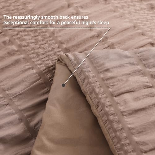 Save 35% on CASAAGUSTO 7-Piece Queen Comforter Set - Image 5