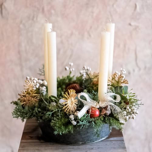 クリスマスキャンドルアレンジメント クリスマスアドベントアレンジ Lサイズ キャンドルカラーおまかせ アドベント 手作り 生花 フレッシュ 本物 ナチュラル お歳暮 クリスマスギフト ウィンターギフト クリスマス Christmasラッピングしてお届け 神奈川県の花屋 フローリストせきど 総理大臣賞受賞デザイナー監修のサムネイル