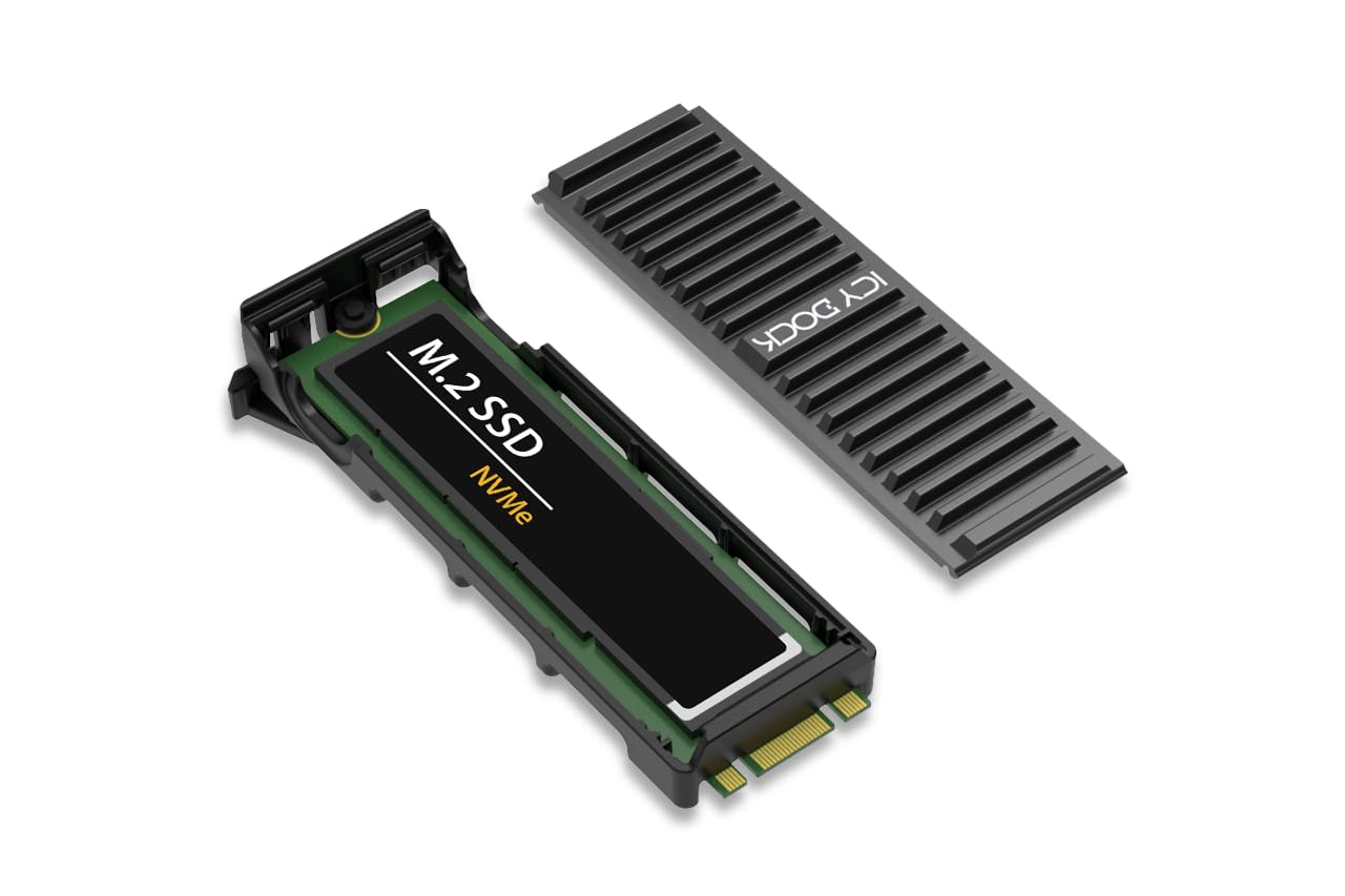 ICY DOCK Scheda adattatore rack mobile rimovibile da SSD M.2 NVMe a PCIe 4.0 x4 per slot di espansione PCIe - ExpressSlot Core MB305M4P-B