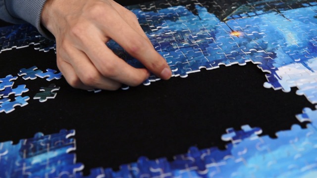 Amazon.com: LAVIEVERT Jigsaw Puzzle Mat Roll Up, Portable Puzzle