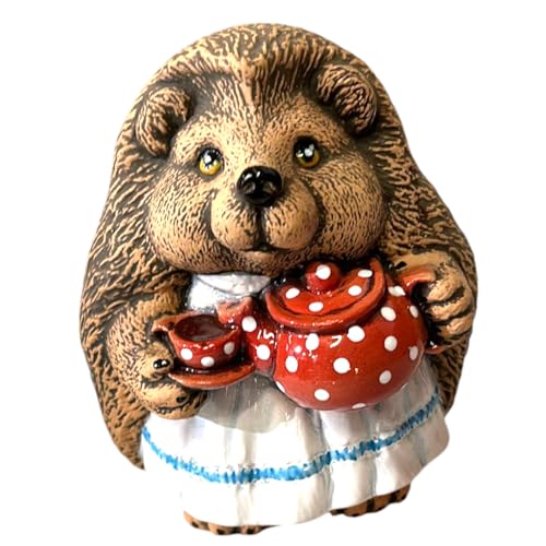 Ukrainisches Kunsthandwerk Handgefertigte Keramik-Igel Gartenfigur mit Teekanne, Deko-Figur im Vintage-Stil, Weiß-Braun. Schürzenfarbe kann abweichen