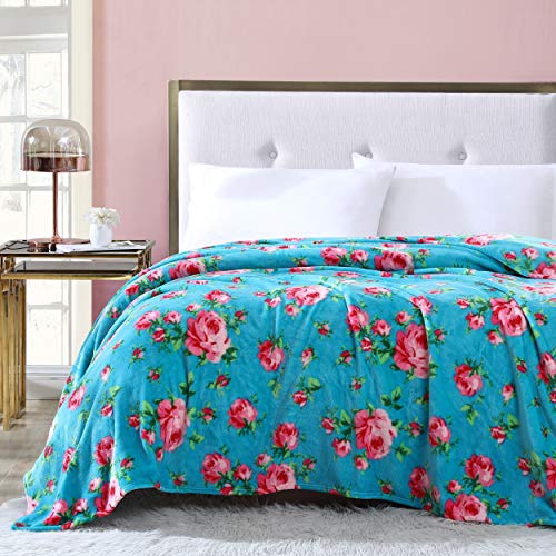 Image of Betsey Johnson - Blanket, Ultra-Soft Plush Bedding, Warm & Cozy, Oversized Room Essentials (Bouquet Day, Full /Queen)