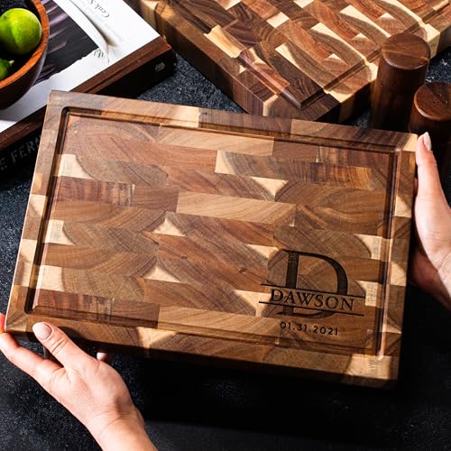 Tabla de Cortar de Madera de Acacia con Grabado Personalizado – Tabla de Carcasa Final con Nombre y Fecha, Diseño de Esquina con Ranura para Jugos – Ideal como Regalo para Boda, Bodas o Inauguración de Hogar, 2 Tamaños miniatura 7