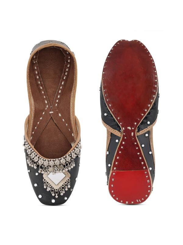Black oxidised Jutti for Women | Punjabi Jutti | Mojari for Ladies | Bridal Soft Leather Ethnic Juttis-image-25