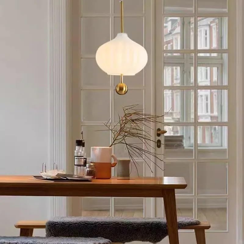 Lampe suspendue en verre : finissez-en avec les pièces sombres