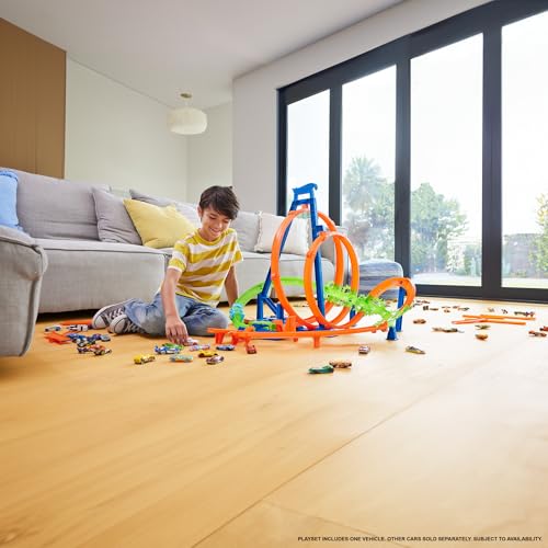 Image of Hot Wheels Track Set, Epic Crash Dash with 5 Crash Zones, Motorized Booster and 1 Hot Wheels 1:64 Scale Toy Car, Easy Storage (Amazon Exclusive)