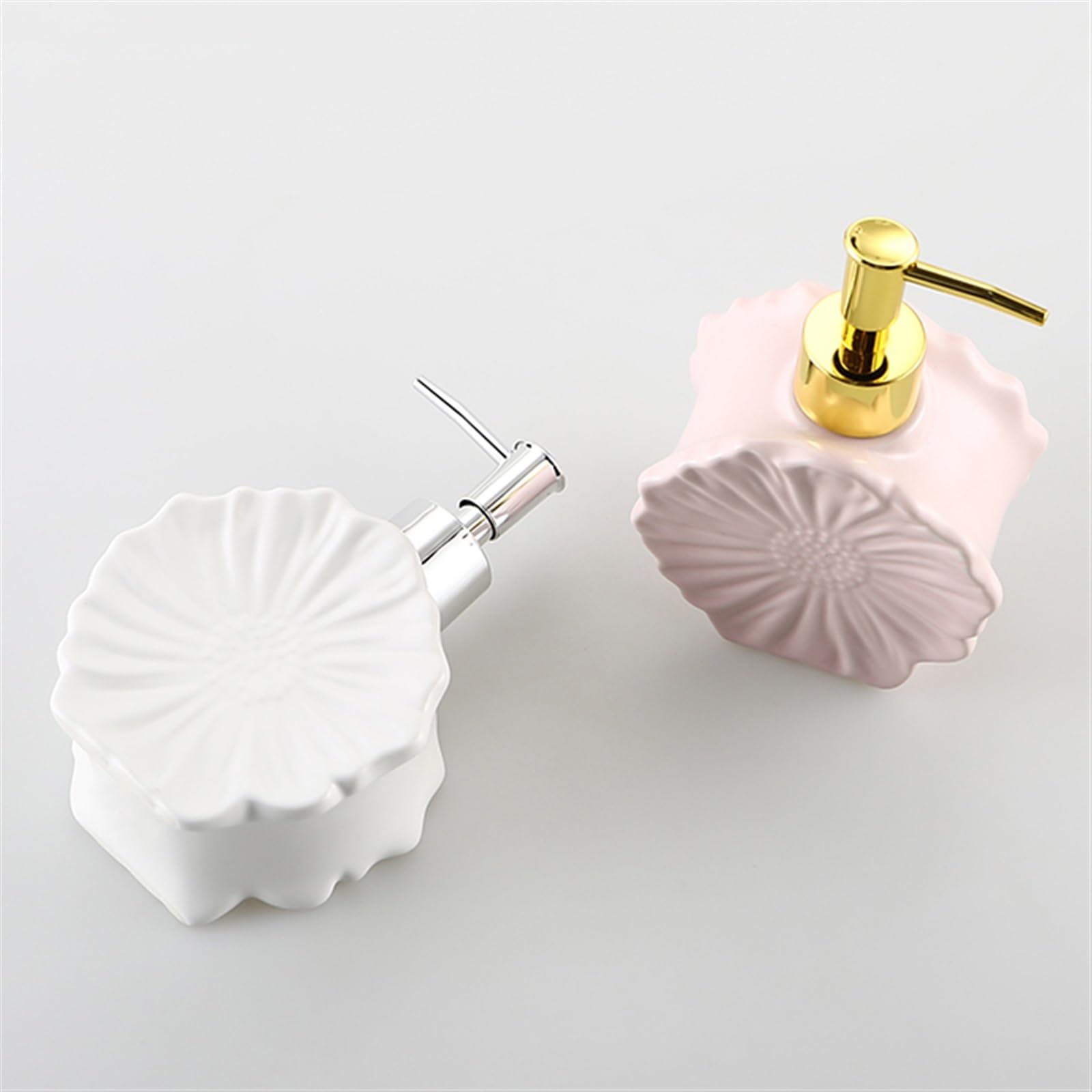 Dozownik mydła Dozownik mydła w kształcie kwiatu do balsamu do naczyń mydło szampon olejek do masażu ceramiczna pompka do mydła do kuchni łazienka 8.11 uncji butelka na mydło Akcesoria kuchenne do łaz