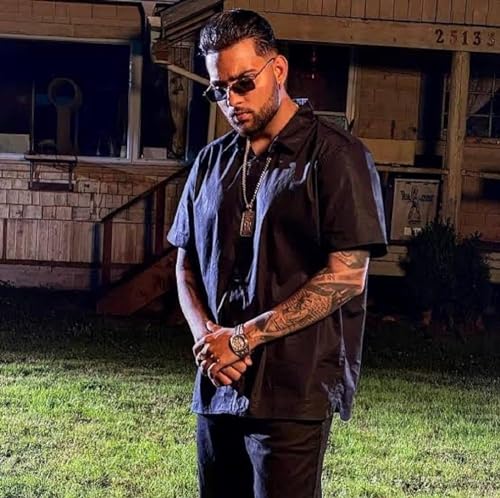 Image of Karan Aujla Classic Retro Frame Vintage Narrow Rectangular Pimp Metal Sunglasses Goggles For Men & Women (silver, black, Gold)