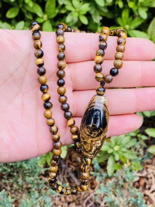 Amazon.co.jp: 老天珠 蒙天珠 一眼龍眼天珠 天珠 開光天珠 42㍉金運  