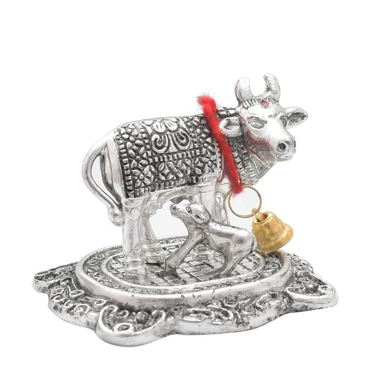 Estatua metálica decorativa de vaca Kamdhenu y Bal Gopal Krishna plateada 2.5 in