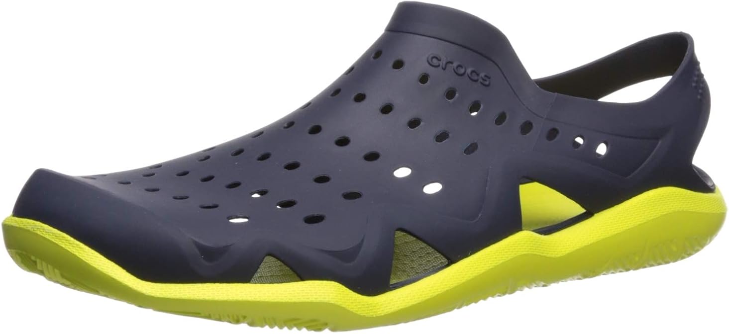 closed toe crocs