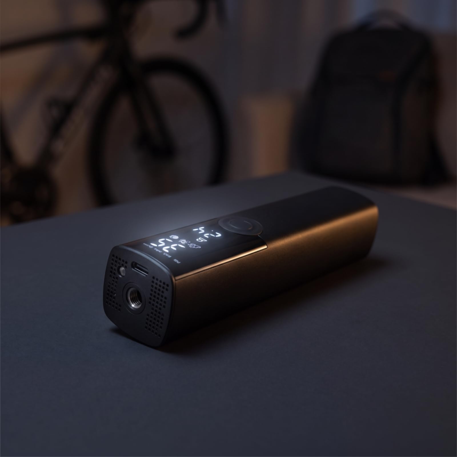 Qianly Bomba de Bicicleta Portátil Inflador Portátil Digital Bomba Neumáticos Eléctrica Compresor Ligero Fácil tar Operación con un Botón Adecuada para Ciclismo Patinetes Uso Doméstico Ajustes