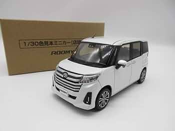 ルーミー　後期型　カラーサンプル 7/25迄出品 Amazon | 1/30 トヨタ 新型ルーミー 後期 ROOMY 非売品 カラー