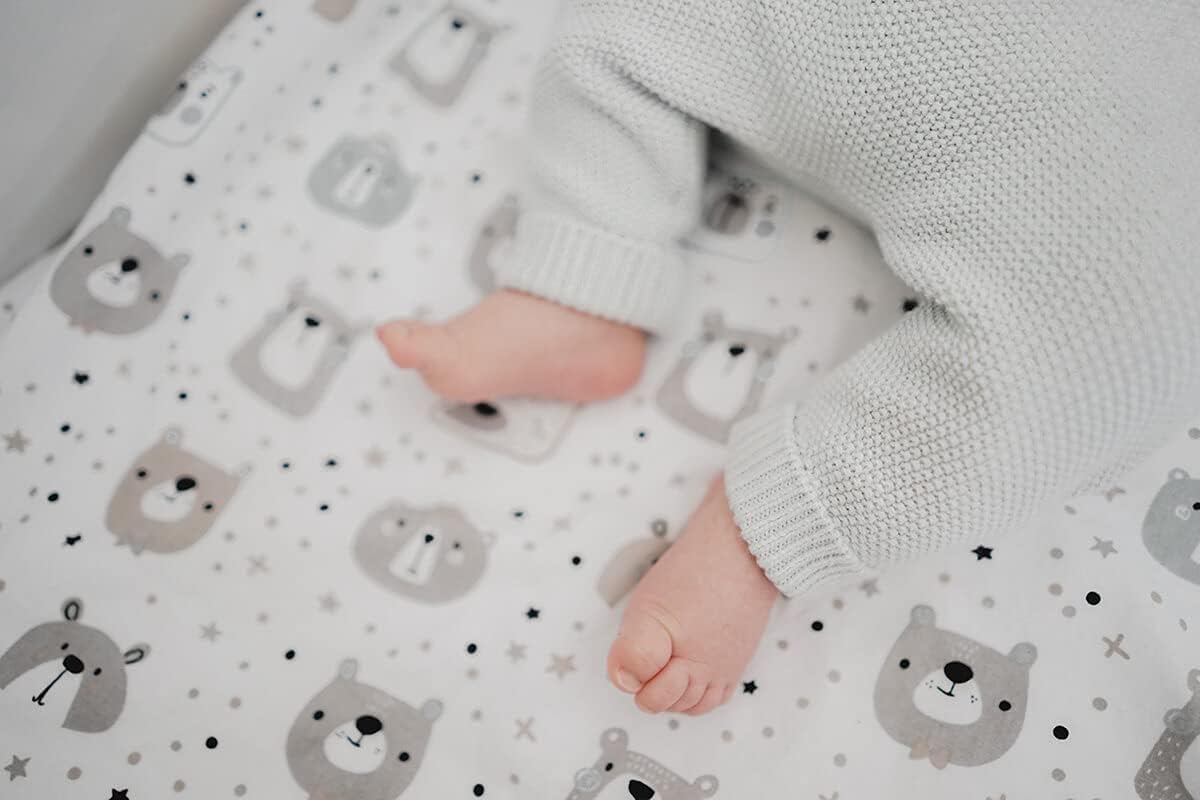 FlyIdeas Lenzuola Next2Me Set MAXI 8 pz, 100% Cotone con 2 Lenzuola Sotto, 2 Traverse Salva Pipi, 2 Lenzuola Sopra & 2 Federe Cuscino per Culle Fianco Letto Neonato e simili (Cute Bears, 83x50 cm)