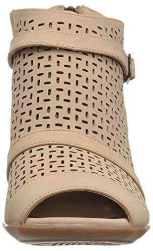 Easy Street Women's Carrigan Ankle Boot, Sand, 7.52