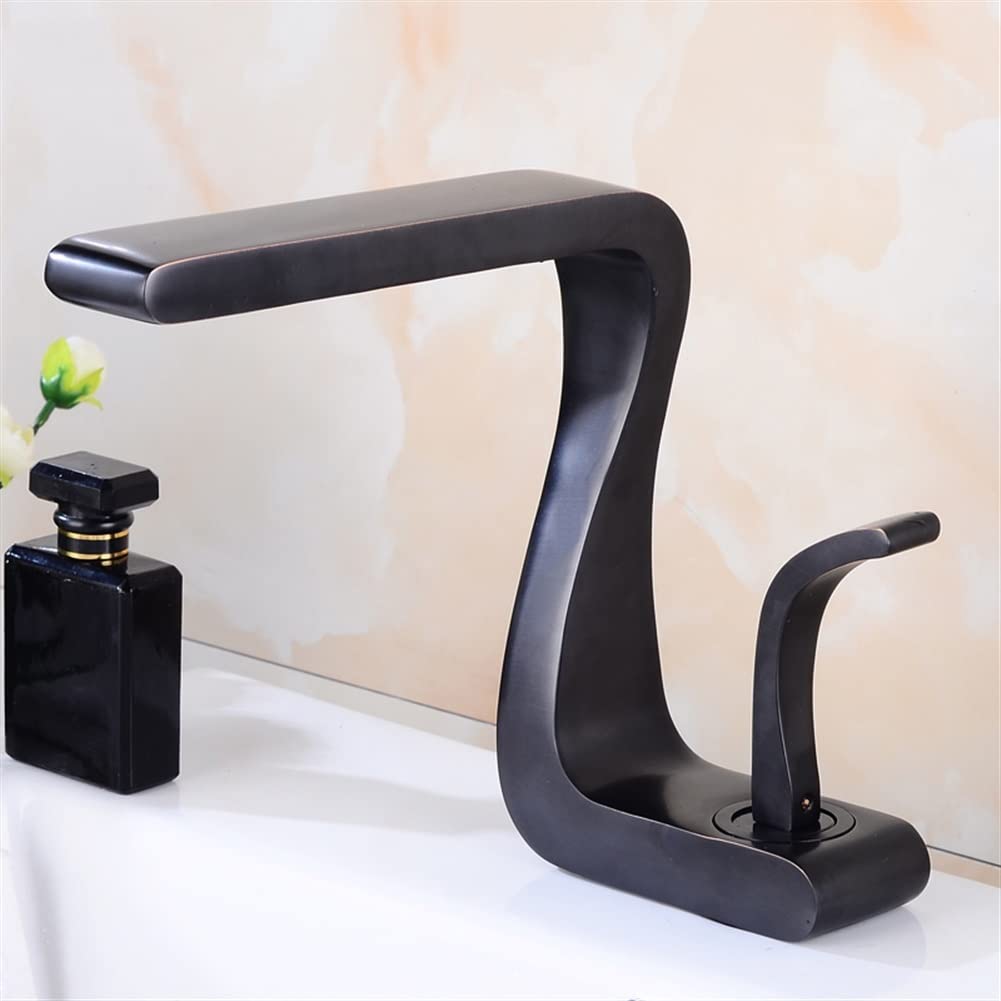 Robinet de lavabo élégant blanc et or pour une salle de bain chic