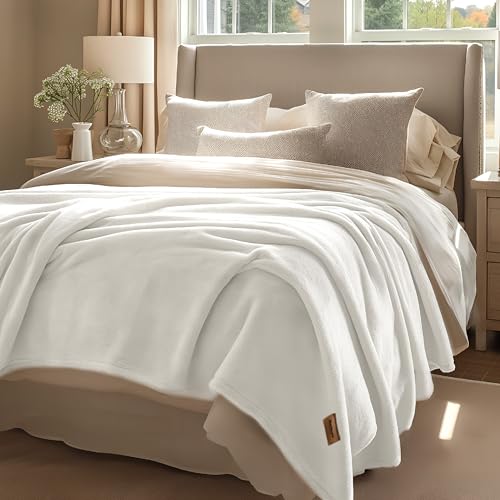 Bedsur Fleece Blankets Queen Size for Bed - GentleSoft Warm, Cozy, Soft & Thick Blanket for Winter, Heavy 500Gsm Anti-Static Design, Ideal for Couch & Sofa, Cream, 90x90 Inch