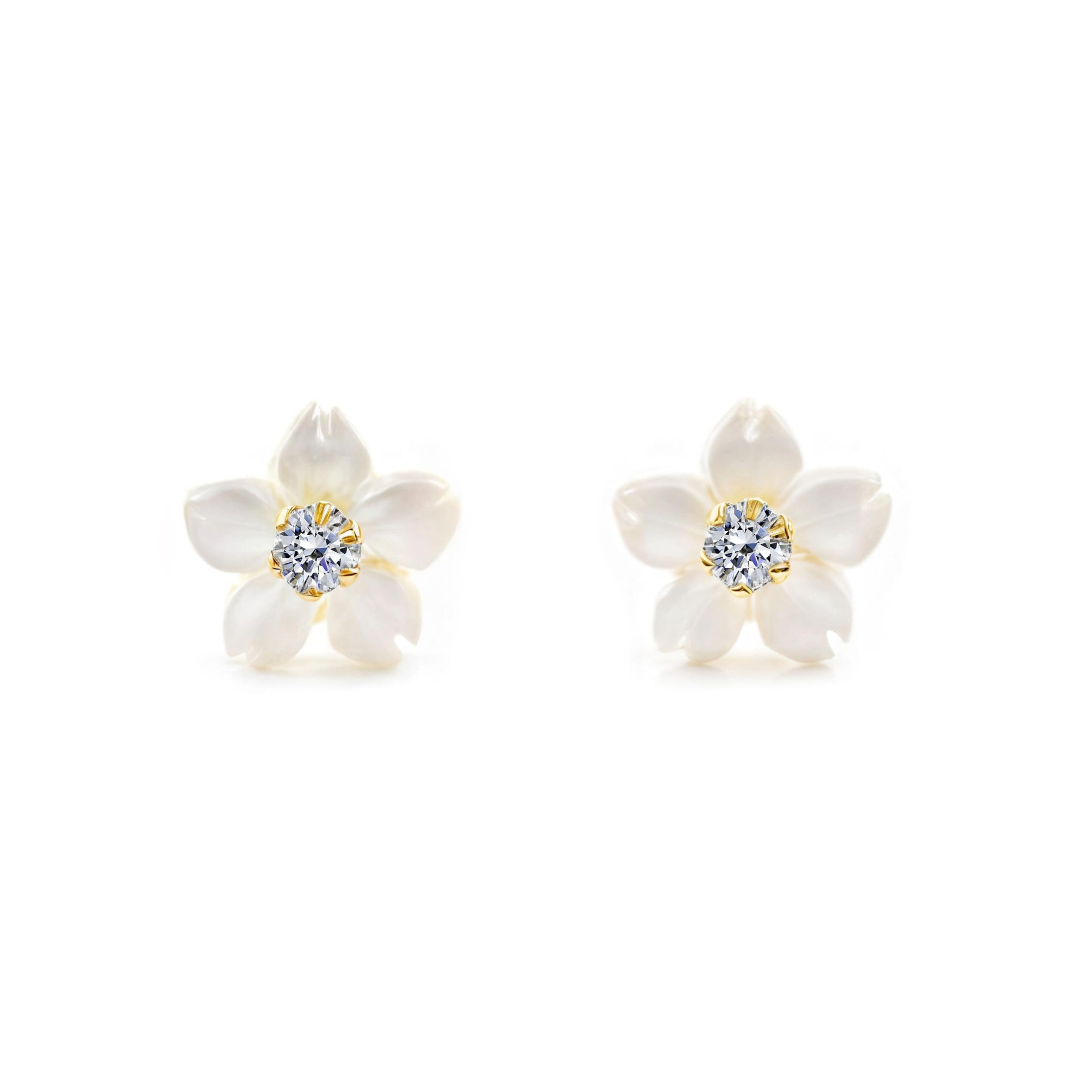 Anello n oro gallo, con contorno d petre ncastonate a cestno ed