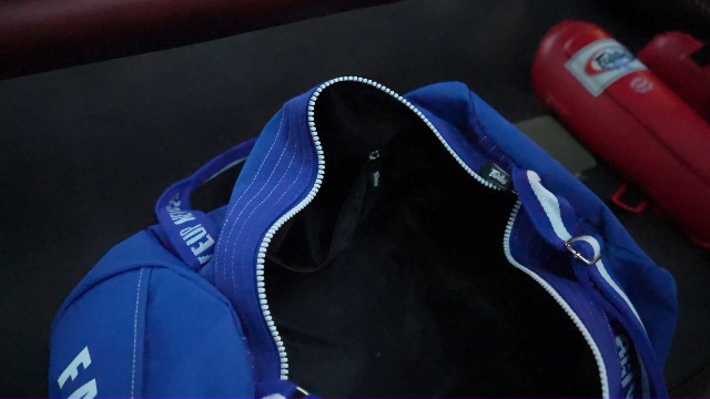 Amazon.com : Fairtex BAG9 Retro Style Barrel Bag Thai Boxing Heavy