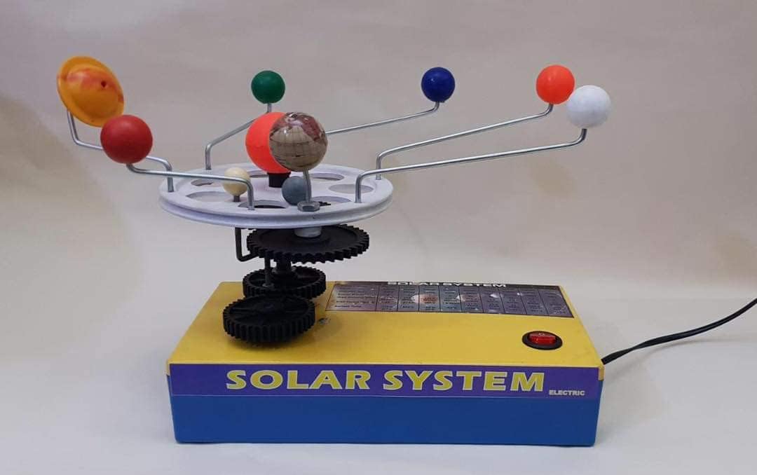 E-MEDI Solar Plantarium System Rotating Planets & Planet Projector Model Kit for Children/Students (Ages 8-14), Space, DIY, STEM, Construction, Creative, Spatial Reasoning
