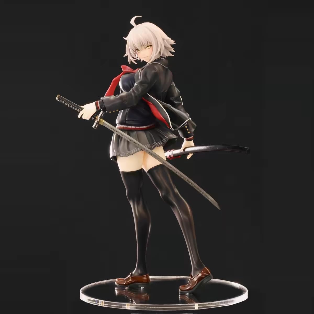 ジャンヌ・ダルク　大型フィギュア高さ29cm Amazon.co.jp: グッドスマイル・カンパニー ジャンヌ・ダルク