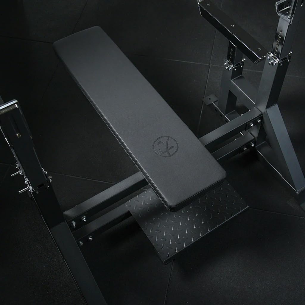 Strength Shop Panca da allenamento deluxe, con pegge e aste di sicurezza, Powerlifting Competition Bench con safeties regolabili e spotter Deck – Rated fino a 500 kg