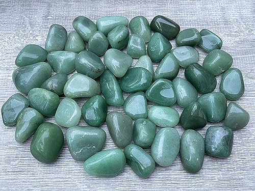 Image of GAF TREASURES 1 /2 LB Green Aventurine Tumbled Stones, Polished Green Aventurine Gemstone, Green Aventurine Healing Crystals (Green Aventurine)