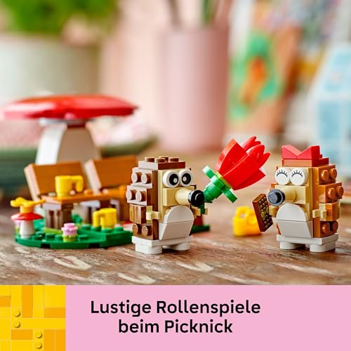 LEGO Igel und Ihr Picknick-Date, Tier-Spielset mit Pilzmodell, Bauset mit Naturkulisse für Kinder, Geschenkidee für Jungen und Mädchen ab 8 Jahren, die gern fantasievoll Spielen, Tierspielzeug 40711