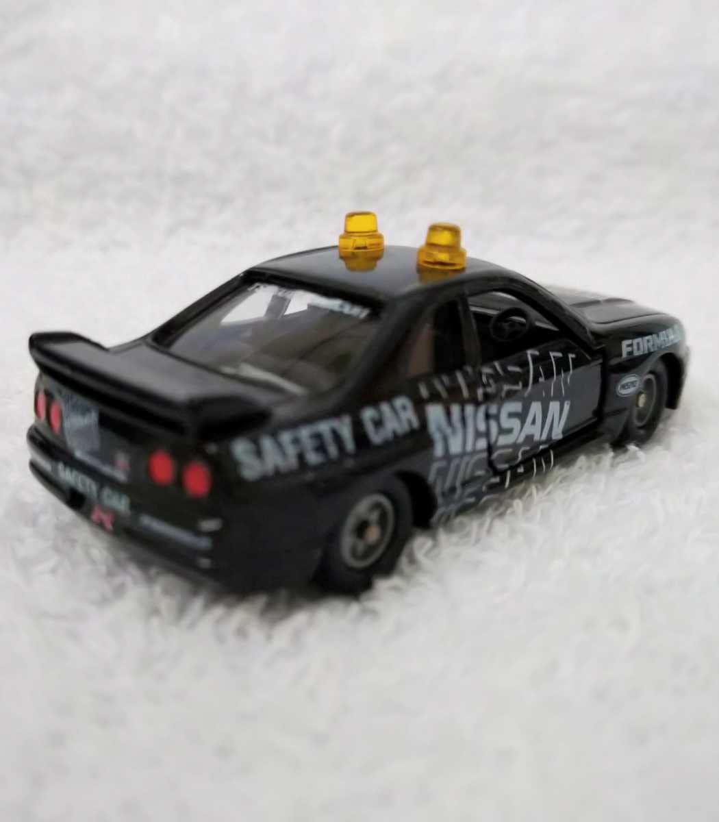 Amazon.co.jp: 別注 限定 トミカ スカイライン GTR BCNR33