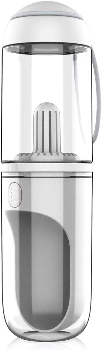 bottiglia d'acqua per passeggiare con il cane