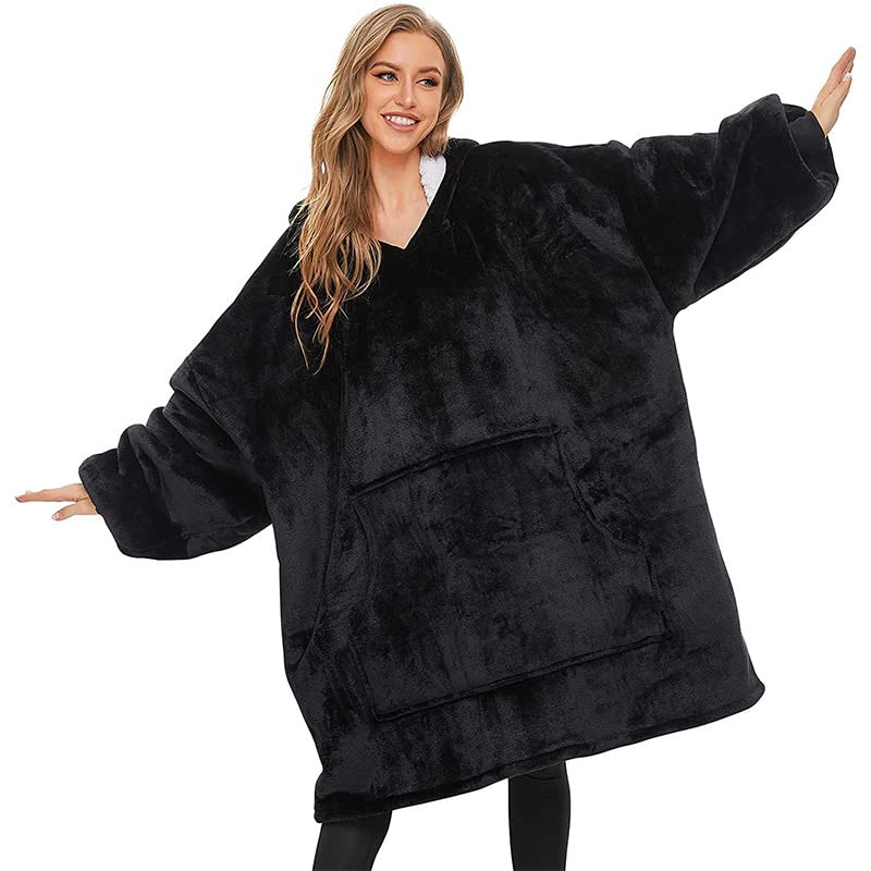 Couverture à capuche noire avec oreilles pour des soirées cocooning confortables