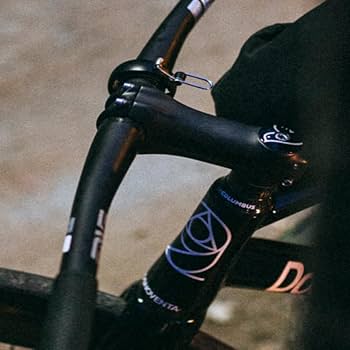 【美品】Knog. サイクル ジャージ Lサイズ ノグ Amazon | KNOG ノグ サイクルベル Oi Luxe Lサイズ (Mattte