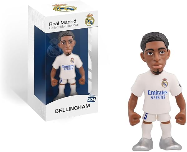 Primer plano de la figura coleccionable de Jude Bellingham de MINIX, mostrando el detalle facial y la equipación del Real Madrid.