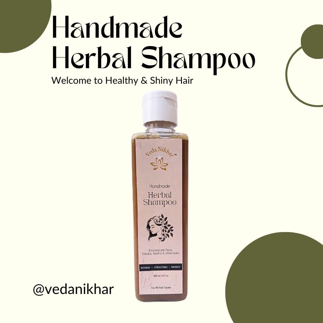 Veda Nikhar - Herbal Shampoo With Conditioner - Reduce HairFall - Combat Dandruff - Improve Scalp Health -200 ml-Enriched with Arnica -Shikakai-All Hair Types 3