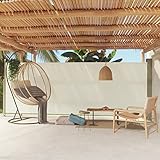 Protección contra el viento y el sol: Este toldo lateral no solo te ofrece privacidad, sino que también te protege del viento y del sol bajo, permitiéndote disfrutar de tu espacio al aire libre durante todo el año.
